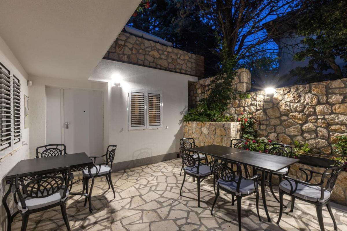 Cvrk Family House Нови-Винодолски Экстерьер фото