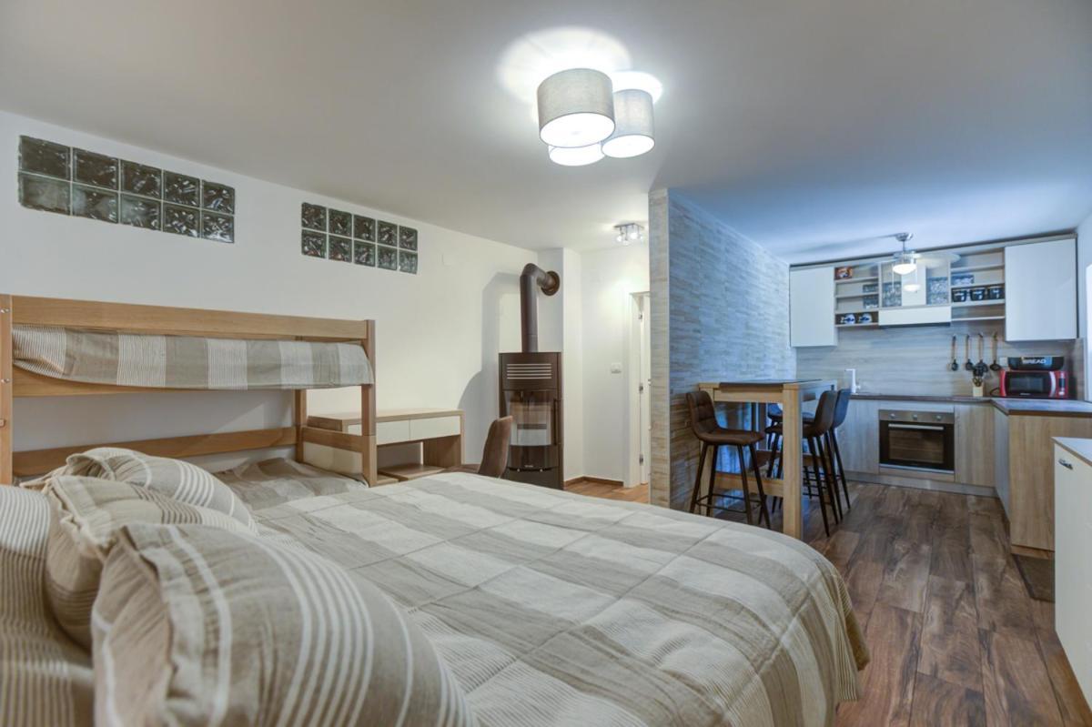 Cvrk Family House Нови-Винодолски Экстерьер фото