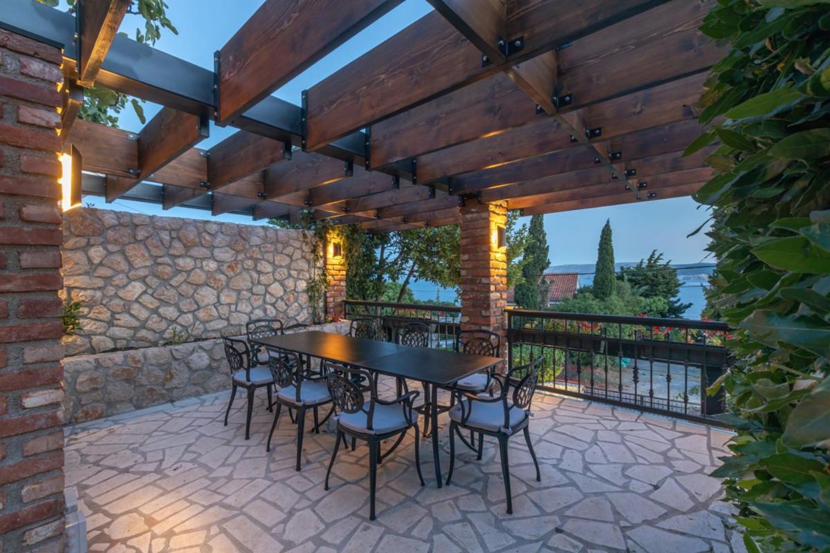 Cvrk Family House Нови-Винодолски Экстерьер фото
